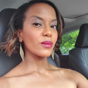 Meet your Posher, Jennette